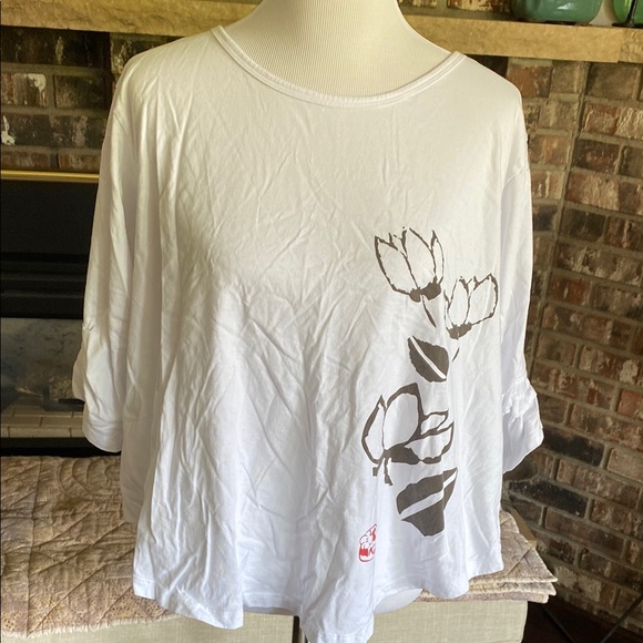 YASUKO Cotton White Floral Women's Top. Asian brush print. Cropped length. - Picture 1 of 9